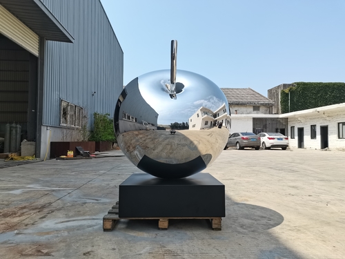 Latest company blogs about Elegance Redefined: Mirror Polished Stainless Steel Apple Sculpture