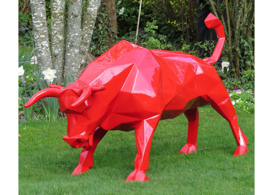 Red Bull Animal Outdoor Fiberglass Sculpture Life Size 3D Design For Decor