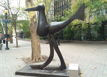 China Art Deco Life Size Bird Sculpture Bronze Animal Statues Casting Finish supplier