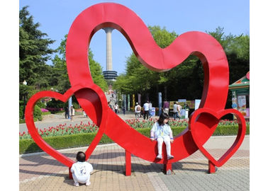 China Outdoor Red Heart Sculpture Stainless Steel Contemporary Garden Art Decoration supplier