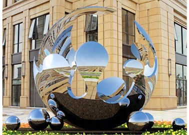 China Unique Design Large Mirror Stainless Steel Sculpture Artists Sphere For Outdoor supplier