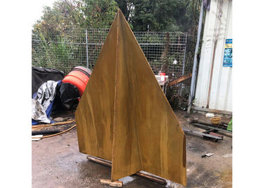 China Corrosion Stability Corten Steel Sculpture Rusted Garden Paper Plane Design supplier
