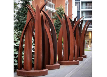 China Contemporary Rusty Welding Garden Corten Steel Leaf Sculpture supplier