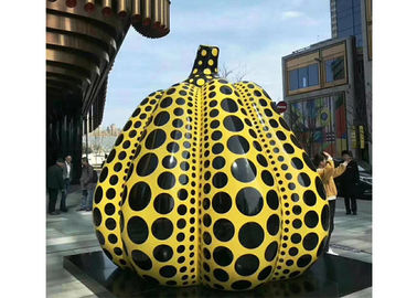 China Giant Stainless Steel Outdoor Painted Pumpkin Sculpture for Urban Landscape supplier