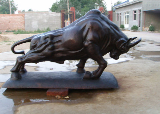 China Custom Size Cast Metal Antique Bronze Bull Statue Sculpture supplier
