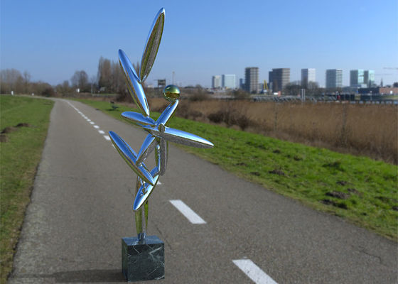 Contemporary Art Polished Stainless Steel Sculpture Interior Decoration