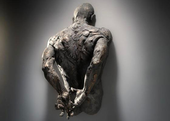 120cm Height Man On Wall Bronze Sculpture For Indoor Decoration