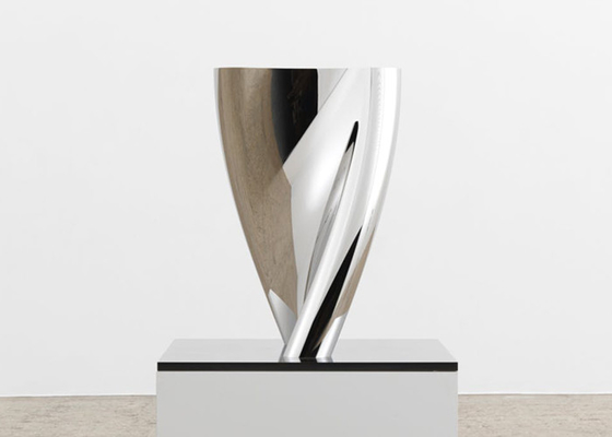 ODM OEM Polished Stainless Steel Modern Sculpture For Interior Decoration