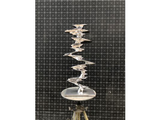 Mirror Polished Twisted Column Stainless Steel Sculpture For Garden Or Home Decoration