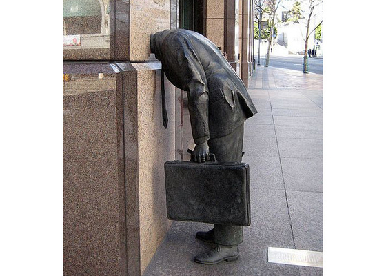 Life Size Modern Outdoor Street Art Casting Bronze Man Sculpture