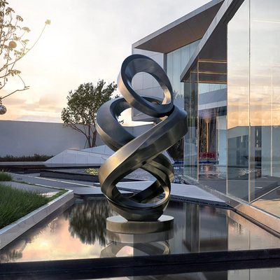 Reflective Elegance A Monumental Stainless Steel Sculpture Manufacturer for Public Parks